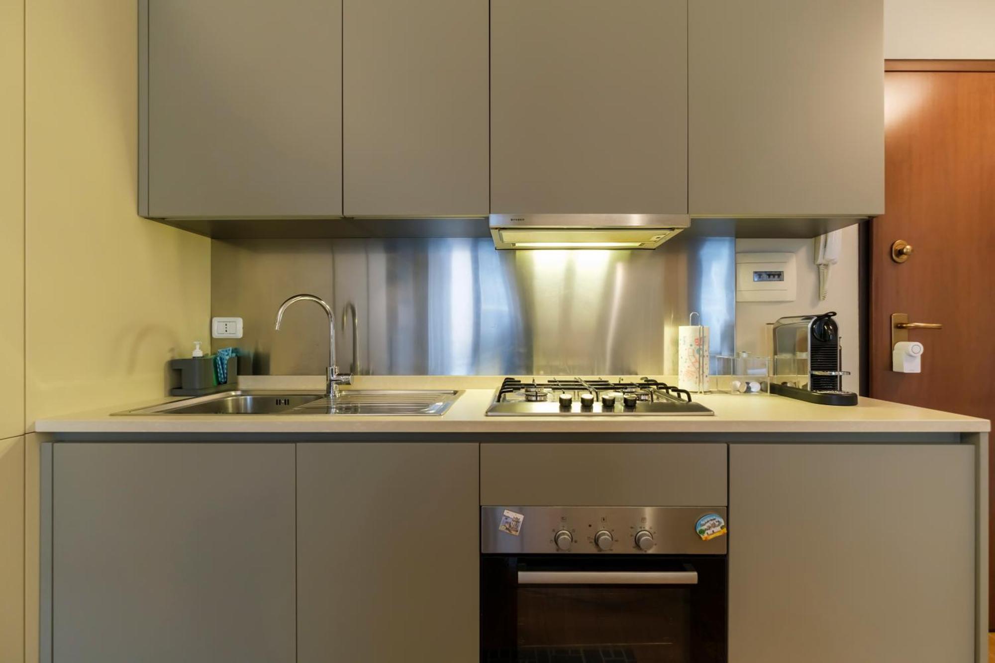 Star Home Milan Bagian luar foto